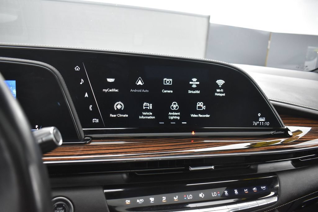 Used 2024 Cadillac Escalade Premium Luxury w/ LPO, Floor Liner Package AWD/4WD image 19
