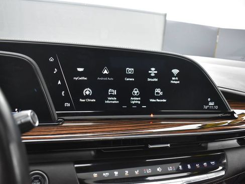 Used 2024 Cadillac Escalade Premium Luxury w/ LPO, Floor Liner Package AWD/4WD image 19