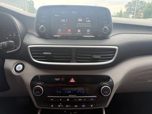 Used 2020 Hyundai Tucson Sport w/ Cargo Package FWD image 11