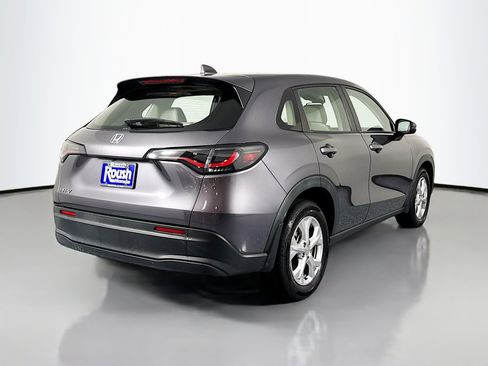 Certified 2023 Honda HR-V LX image 5