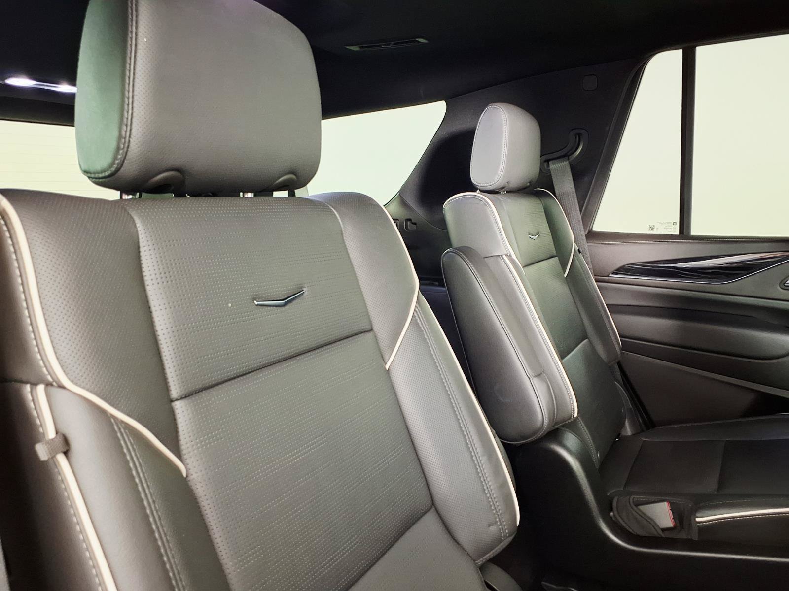 Certified 2024 Cadillac Escalade Sport w/ LPO, ONYX Package AWD/4WD image 13