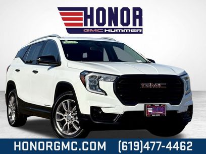 Used 2024 GMC Terrain SLT