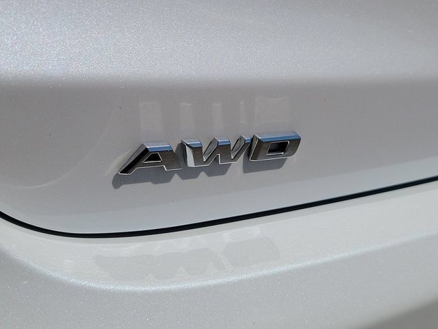 Certified 2025 Cadillac XT6 Luxury AWD/4WD image 6