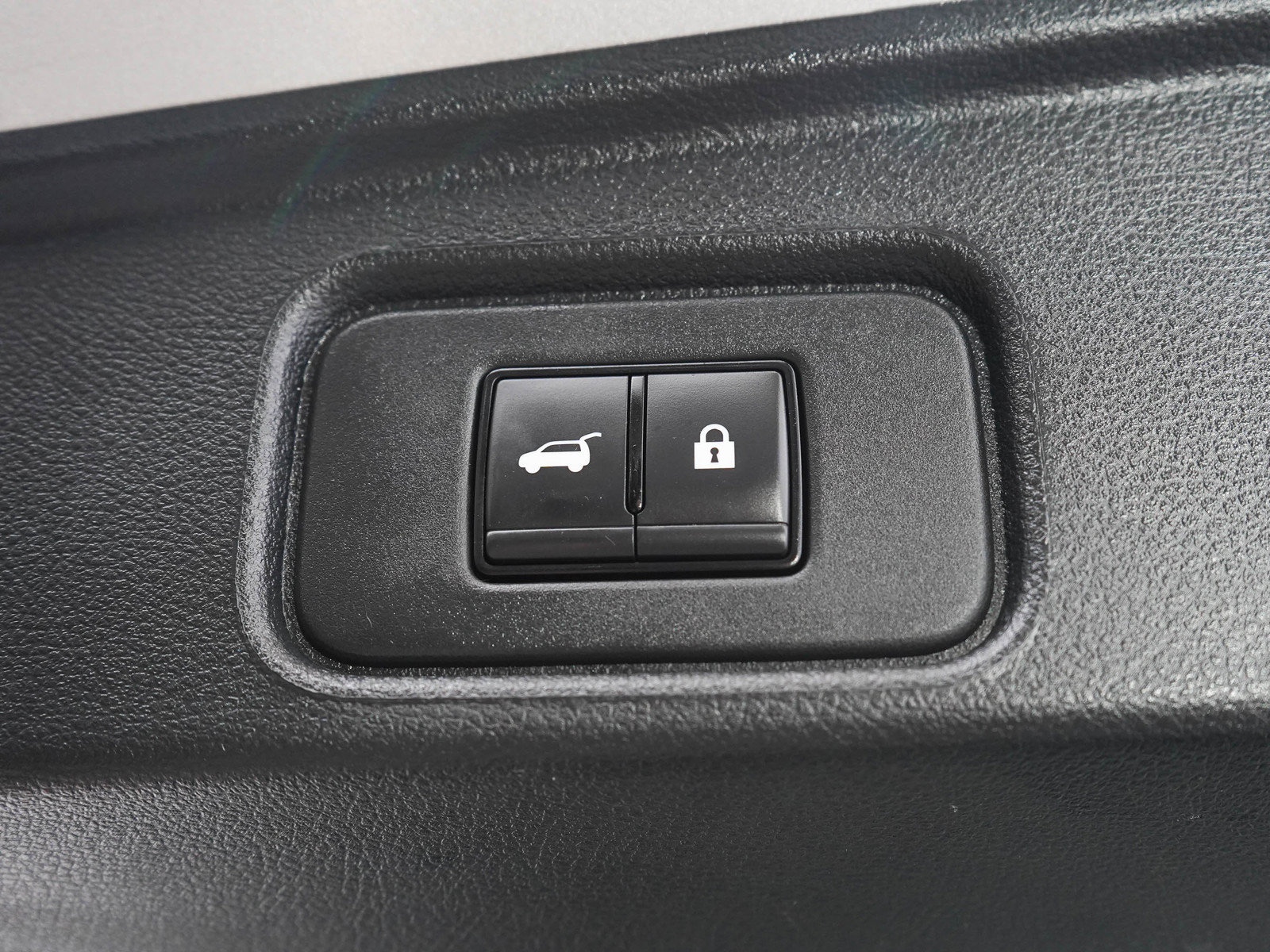 Used 2024 Nissan Pathfinder SL w/ SL Premium Package AWD/4WD image 11