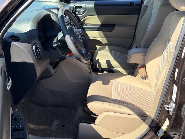 Used 2014 Jeep Patriot Sport w/ Power Value Group FWD image 19