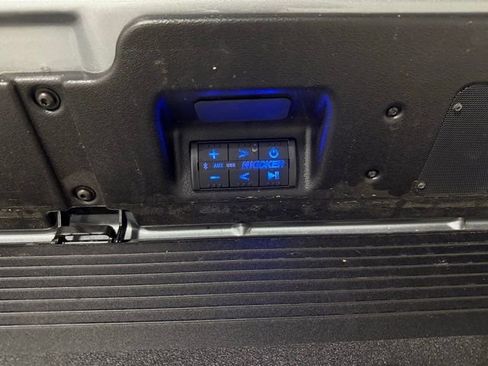 Used 2023 GMC Sierra 1500 AT4X image 8