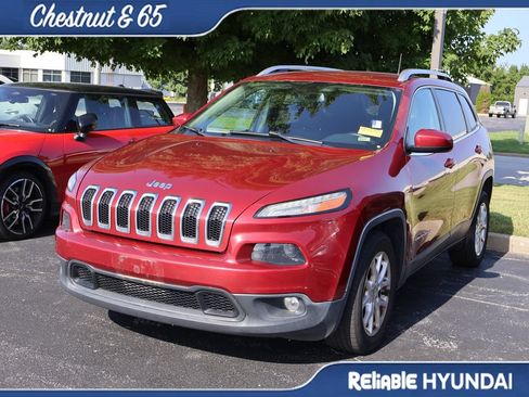 Used 2016 Jeep Cherokee Latitude w/ Comfort & Sound Group FWD image 12