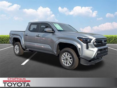 New 2025 Toyota Tacoma SR5