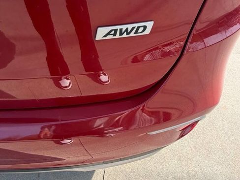 Used 2017 Hyundai Santa Fe SE w/ Cargo Package image 12