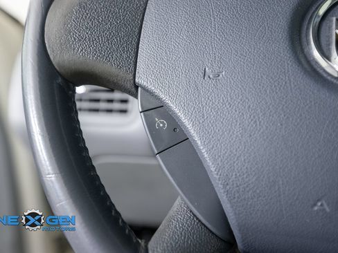 Used 2006 Buick LaCrosse CXL w/ Chrome Appearance Package FWD image 15