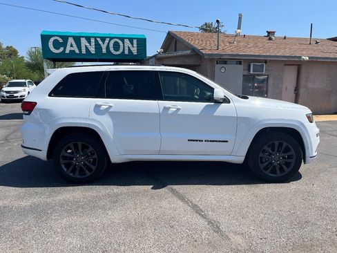 Used 2018 Jeep Grand Cherokee High Altitude AWD/4WD image 3