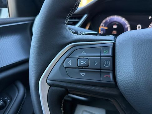 New 2025 Jeep Grand Cherokee Altitude image 19