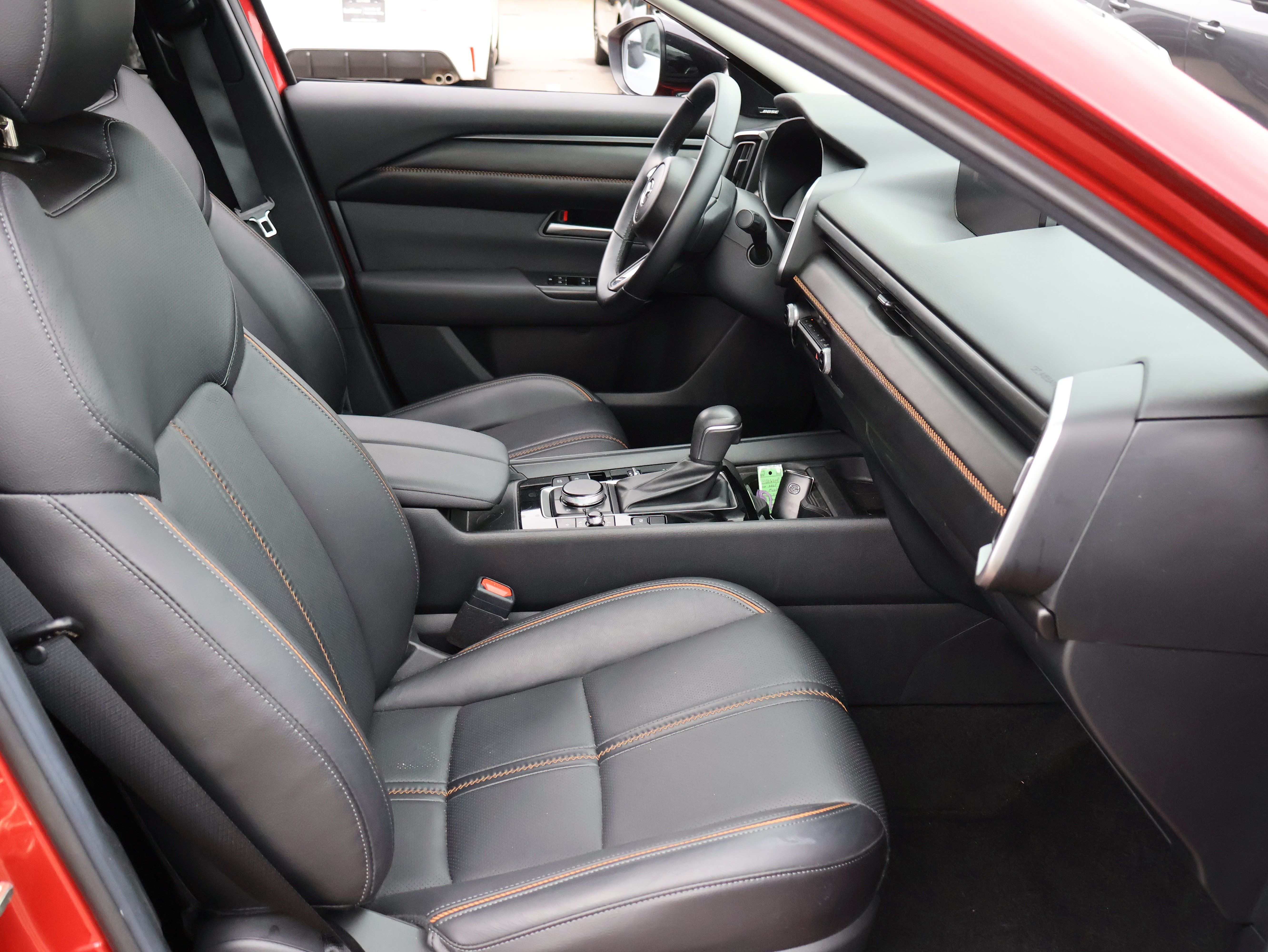 Used 2025 MAZDA CX-50 AWD 2.5 Hybrid w/ Premium Pkg image 8