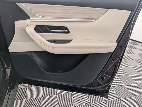 Used 2024 MAZDA CX-90 3.3 Turbo w/ Premium Plus Pkg image 37