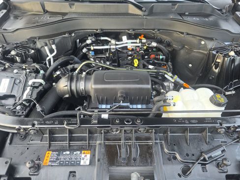 Used 2024 Ford Explorer XLT w/ Equipment Group 202A AWD/4WD image 14