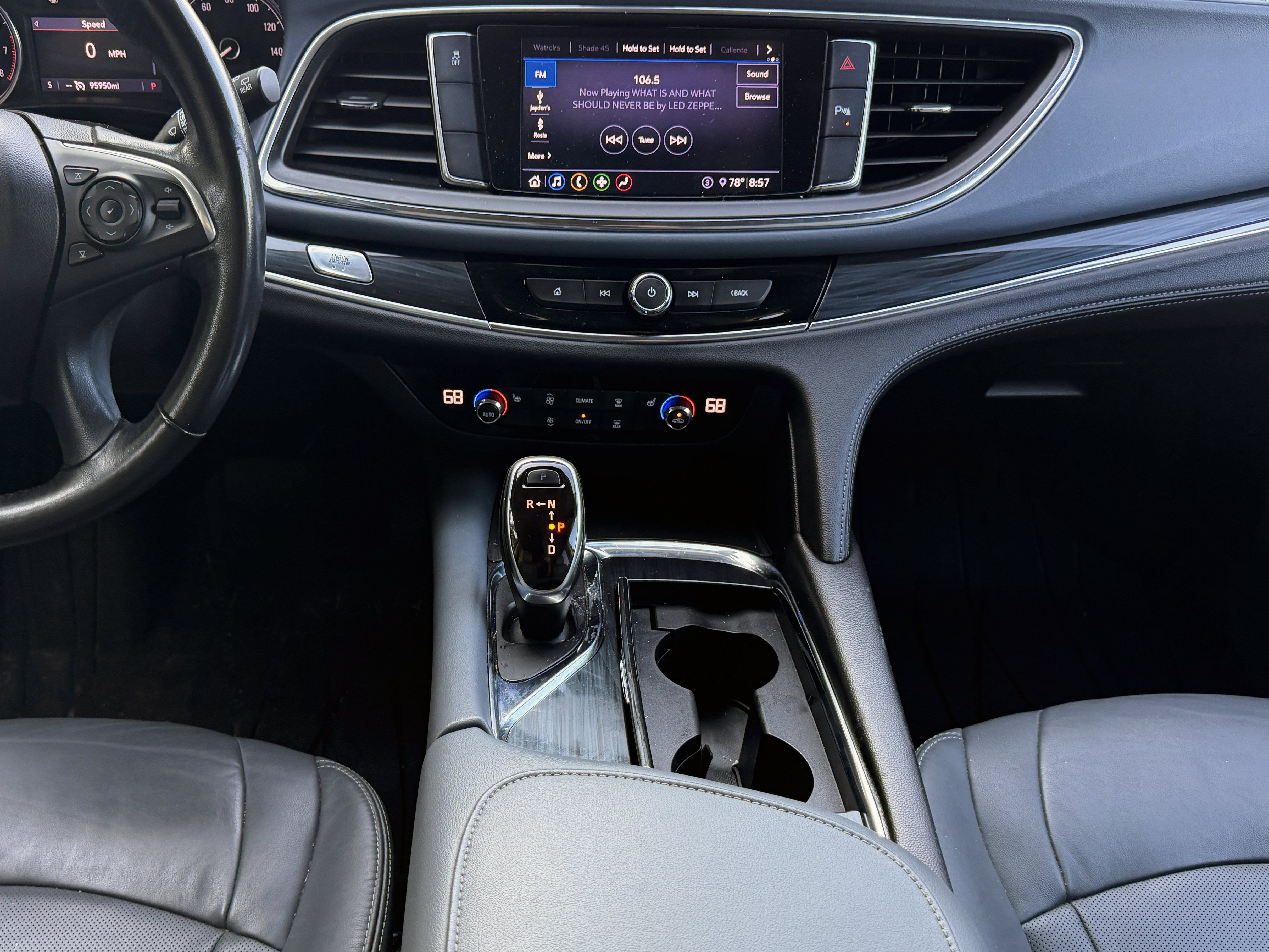 Used 2020 Buick Enclave Essence FWD image 9