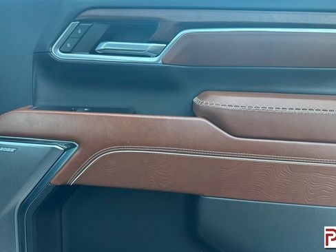 Certified 2024 GMC Sierra 3500 Denali Ultimate AWD/4WD image 18