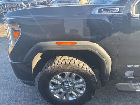 Used 2022 GMC Sierra 2500 Denali image 3