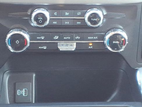 Used 2024 Ford F150 XLT w/ Mobile Office Package image 13