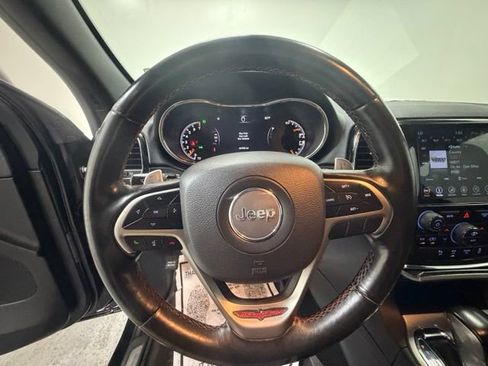 Used 2019 Jeep Grand Cherokee Trailhawk w/ Trailhawk Luxury Group AWD/4WD image 18