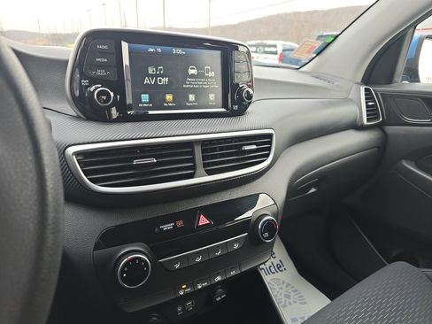 Used 2019 Hyundai Tucson SE image 24