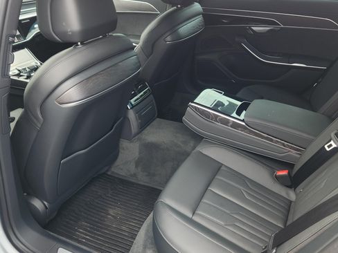 Used 2025 Audi A8 L 3.0T AWD/4WD image 14