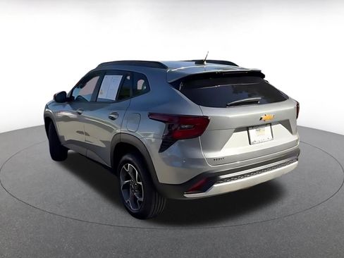 Used 2025 Chevrolet Trax LT image 15