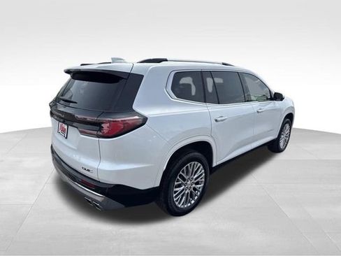 Used 2025 GMC Acadia Denali FWD image 4