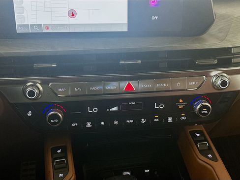 Used 2024 Kia Telluride SX Prestige X-Pro image 24