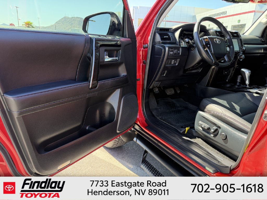 Used 2023 Toyota 4Runner TRD Off-Road Premium w/ Moonroof Package AWD/4WD image 5