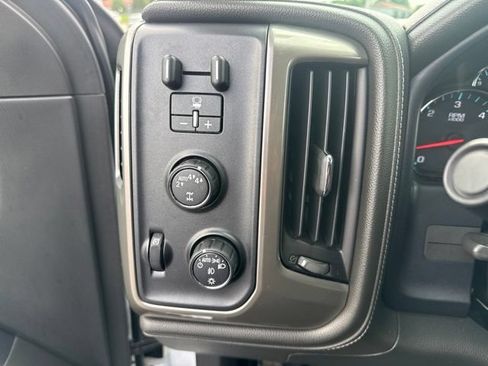 Used 2017 Chevrolet Silverado 1500 High Country AWD/4WD image 27