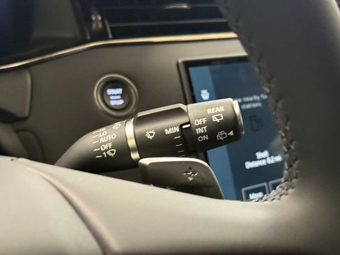 Certified 2026 Land Rover Range Rover Evoque S image 25