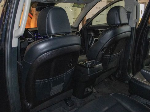 Used 2025 Kia Telluride S FWD image 10