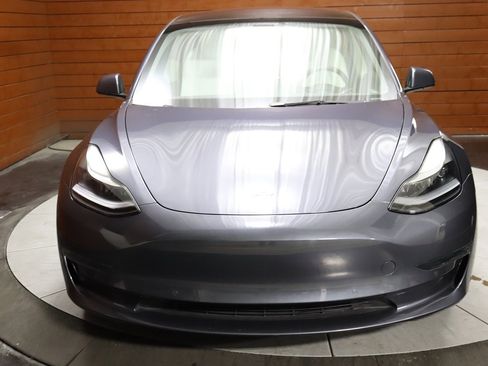 Used 2022 Tesla Model 3 Long Range image 2