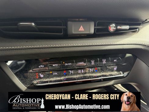 Used 2023 Buick Envision Preferred image 32