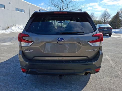 Used 2020 Subaru Forester Limited w/ Popular Package #3 image 5