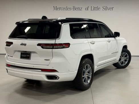 Used 2023 Jeep Grand Cherokee L Summit AWD/4WD image 6