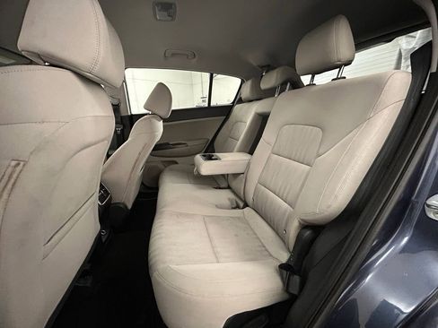 Used 2020 Kia Sportage LX image 19