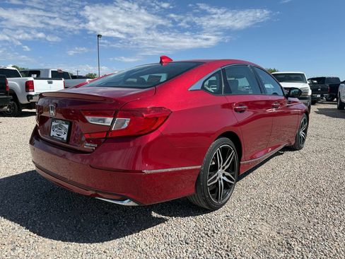 Used 2021 Honda Accord Touring image 10