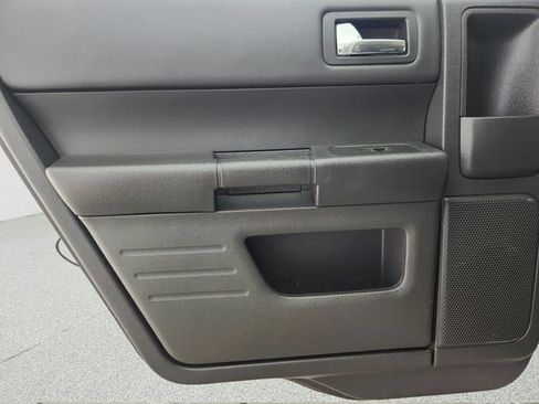 Used 2019 Ford Flex SE FWD image 20