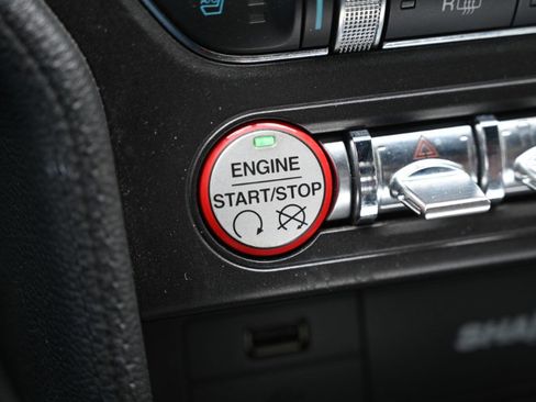 Used 2016 Ford Mustang Premium image 25