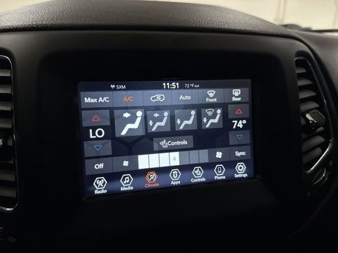 Used 2021 Jeep Compass Latitude w/ Convenience Group AWD/4WD image 16
