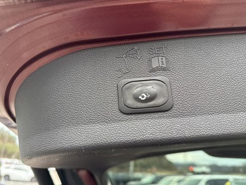 Used 2018 Ford Escape SEL image 22