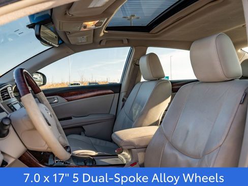 Used 2011 Toyota Avalon Limited image 20