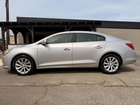 Used 2016 Buick LaCrosse Leather FWD image 2