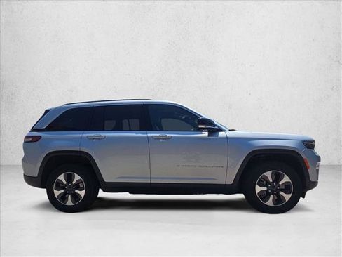 Used 2024 Jeep Grand Cherokee Limited 4xe AWD/4WD image 4