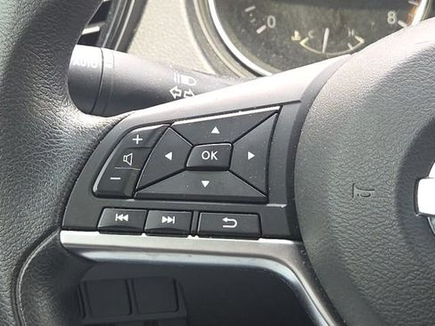 Used 2020 Nissan Rogue Sport SV AWD/4WD image 33