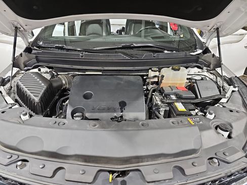 Certified 2022 Buick Enclave Avenir w/ Avenir Technology Package image 38