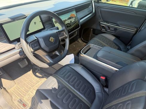 Used 2022 Rivian R1T Adventure AWD/4WD image 4
