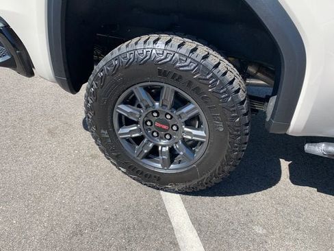 New 2026 GMC Sierra 1500 AT4X AWD/4WD image 6